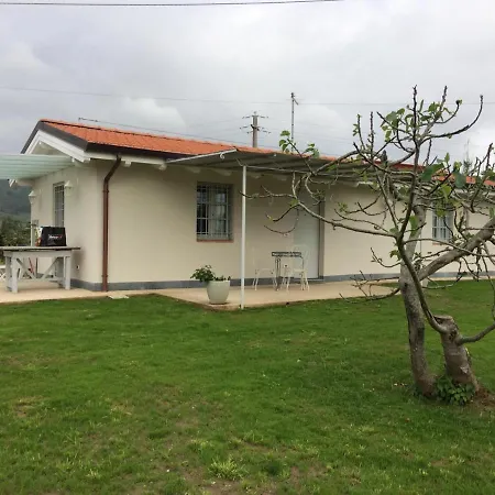 Rufus House Vila Mommio Exterior foto